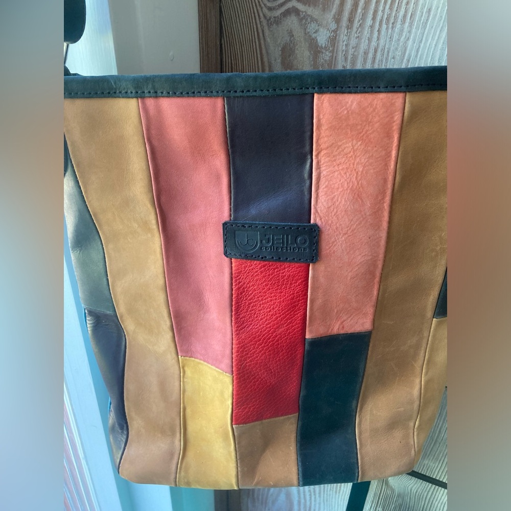 New JEILO Collections leather bag in vivid colors.